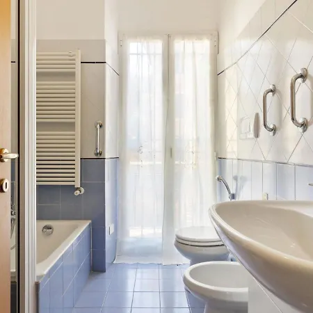 Spacious In With Balcony * Rapallo